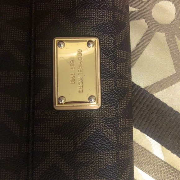 Sold - Picture 5 of 9